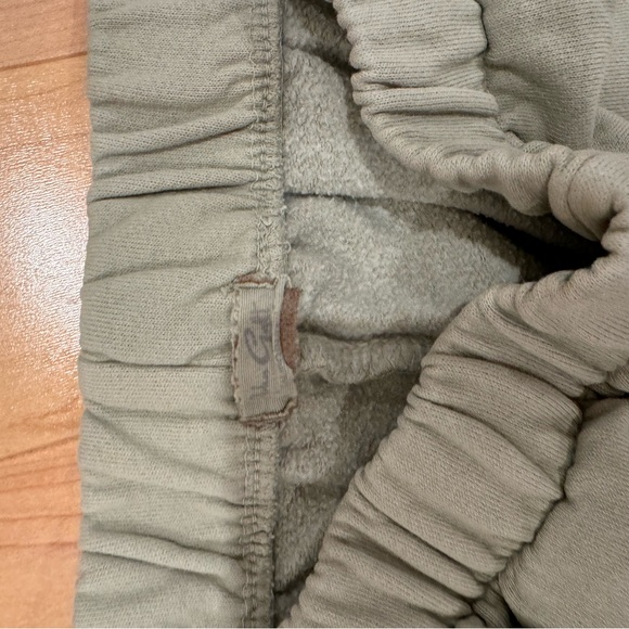 Brandy Melville/John galt joggers - Picture 2 of 2